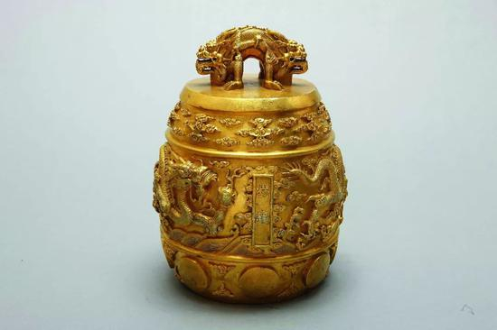 △演奏中和韶乐的金双龙钮云龙纹编钟