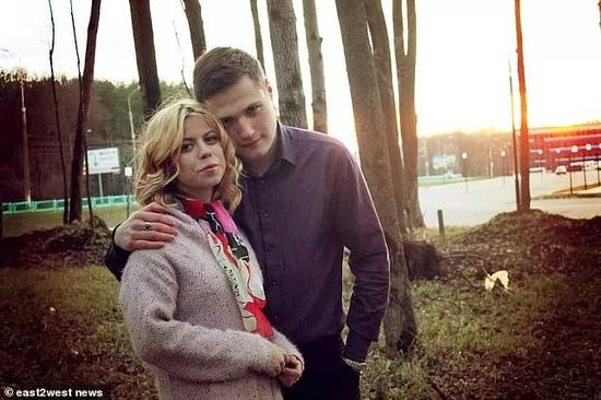  图 via east12west news