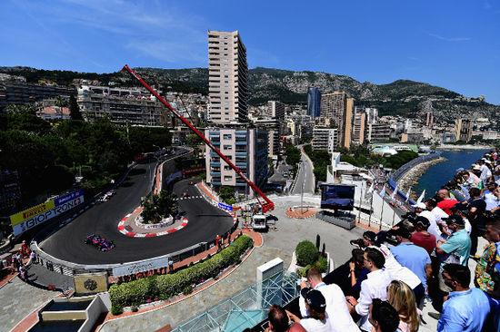 △蒙特卡洛赛道是F1大赛（国际汽车一级方程式锦标赛）中最具挑战性的赛道之一，拥有最慢的弯角和著名的隧道。