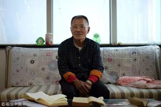 剪去长发的刘佩麟。&nbsp;图片来自视觉中国