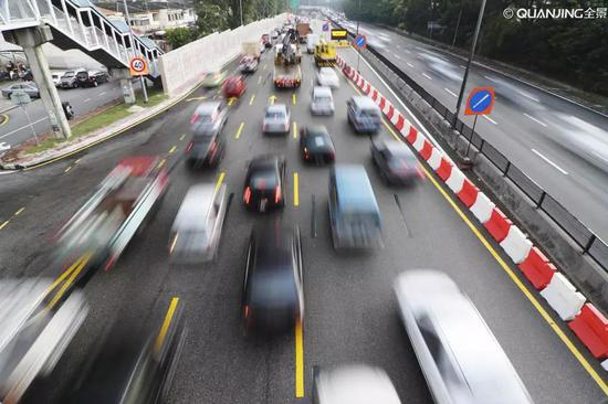 仔细盘点一下汽车的名字，会发现车商的想象力比地产商差远了。/ 全景