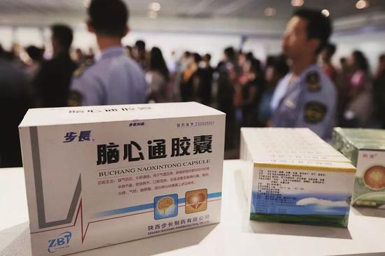 脑心通胶囊、稳心颗粒、丹红注射液三大产品占步长制药主营收入的大比例。图/视觉中国