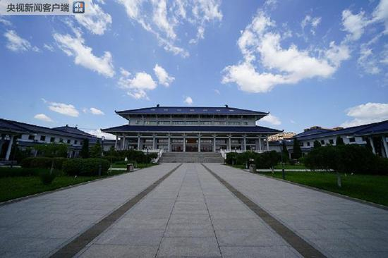 △赤峰博物馆，始建于1987年，馆藏文物8万余件（组）。（央视记者彭汉明拍摄）