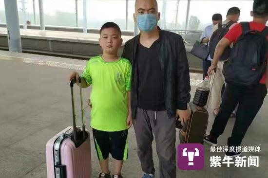 路子宽陪父亲去北京治疗