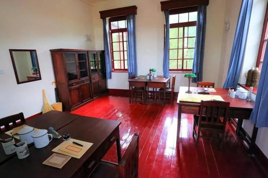  镇芳楼内景——办公室