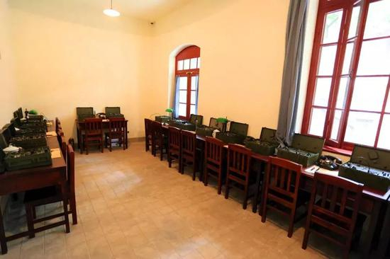  镇南房内景