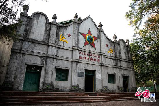 中华苏维埃共和国第二次全国苏维埃代表大会旧址。中国网记者&nbsp; 董宁摄影