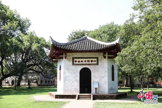 瑞金叶坪旧址群，红军烈士纪念亭，由王壮飞同志设计完成。中国网记者&nbsp; 董宁摄影