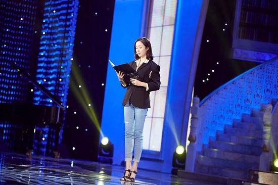  江一燕作客《朗读者》