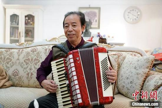  庞中华。马嘉伦 摄