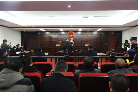  审判现场
