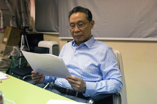 　　2020年3月20日，广州，钟南山在广医“南山班”2019级面试现场，他每年都会亲自担任面试评委。图/禤灿雄