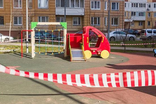 隔离期间，俄罗斯的一处游乐设施关闭。/维基百科