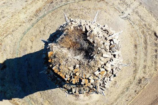 △俯视白塔天宫，现在已经成了鸟巢了。&nbsp;图据网友红山艳阳微信公众号