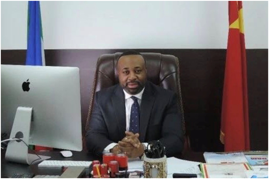 赤几驻华大使埃夸