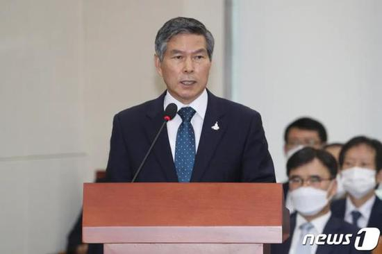（图说：韩国国防部长郑京斗，图源：News1）