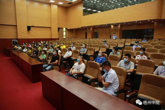  （被害人家属代表旁听庭审）