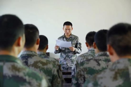 传达案例通报。