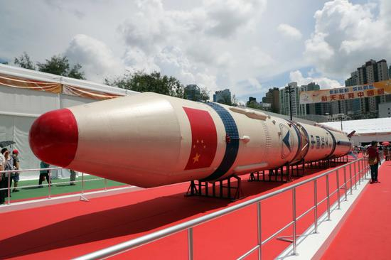 2017年6月29日，曾参与1984年国庆阅兵的长征一号火箭备用箭在香港展出。