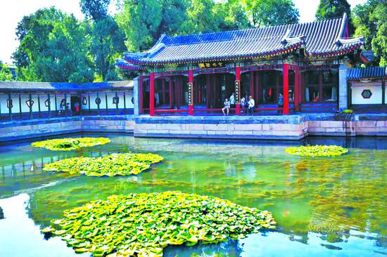 北海公园画舫斋