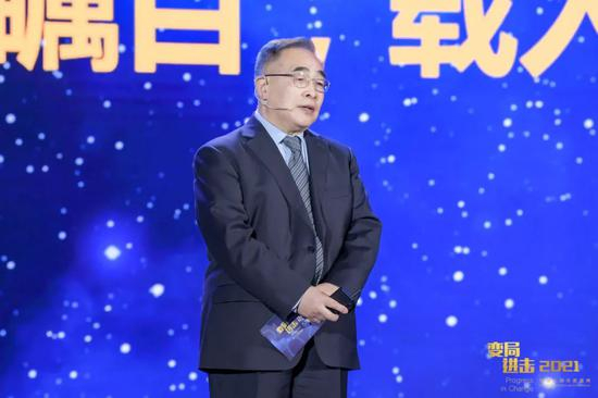 　　·2020年12月19日，张伯礼在人民日报国际报告厅参加由《环球人物》杂志社举办的“变局·进击2021”年度盛典。