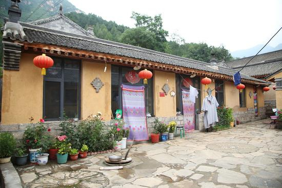 河北省阜平县骆驼湾村村民唐宗秀家的新房（2019年8月7日摄）。新华社记者 赵鸿宇 摄