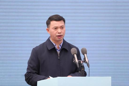 扬州市委巡察组组长、市纪委常委赵志宏介绍大赛情况。