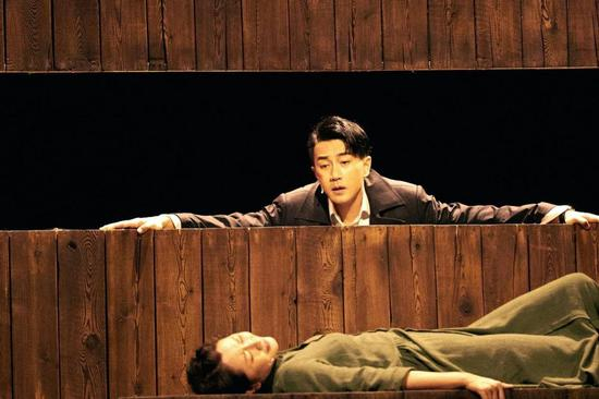 （图说：刘恺威出演经典话剧《雷雨》 图源网络）