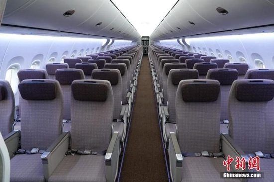 图为C919大型客机的经济舱。 中新社记者 孙自法 摄