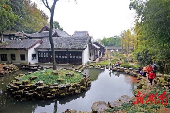  11月21日，湖南大学岳麓书院。以上图片皆为湖南日报·新湖南客户端记者 李健 摄