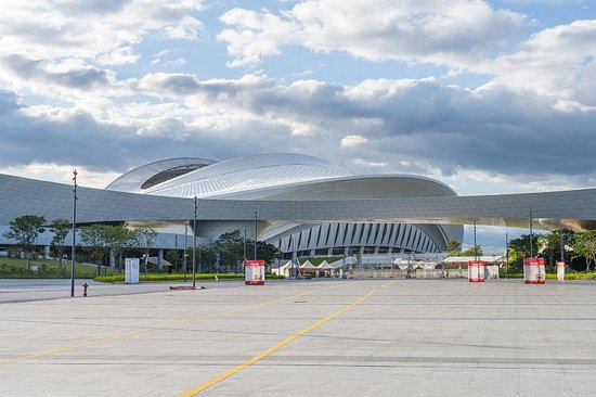 　　厦门奥林匹克体育中心（图自视觉中国）