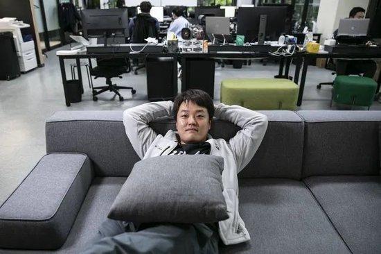 ·2022年4月,权道亨在位于首尔的办公室。