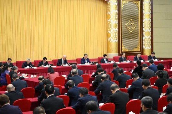 ��2026��3��6�գ�ϰ��ƽ����ǿ����μ�ȫ����Эʮ�Ľ��Ĵλ����ũ����������ѧ�硢ҽҩ�����硢��ḣ������ᱣ�Ͻ�ίԱ�����μ�����ᣬ��ȡ����ͽ��顣