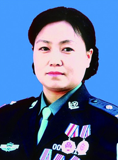  任长霞像（资料照片）。新华社发