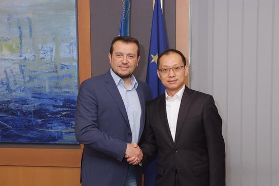 访问结束后，杨烁还与该部部长帕帕斯进行了短暂会晤