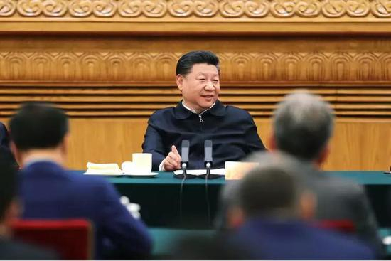 　　11月1日，中共中央总书记、国家主席、中央军委主席习近平在北京人民大会堂主持召开民营企业座谈会并发表重要讲话。摄影/本刊记者 盛佳鹏