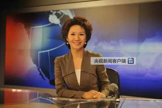  2006年起，刘欣开始主播每日中午一个小时的《NEWSHOUR》英语新闻节目。