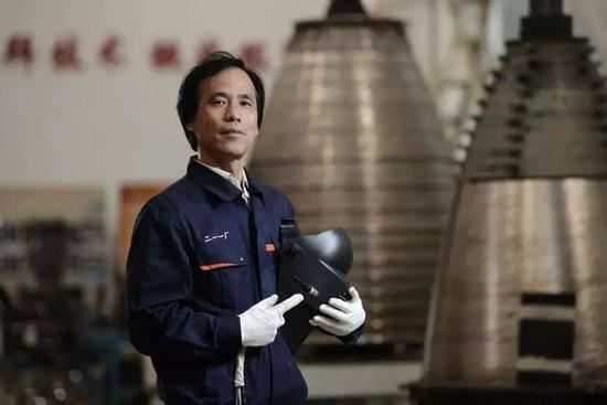 首都航天机械公司高级技师、全国劳动模范高凤林