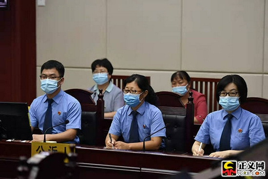 9月9日，劳荣枝案庭审公诉人席。王小文 洪放 刘彤彤 摄