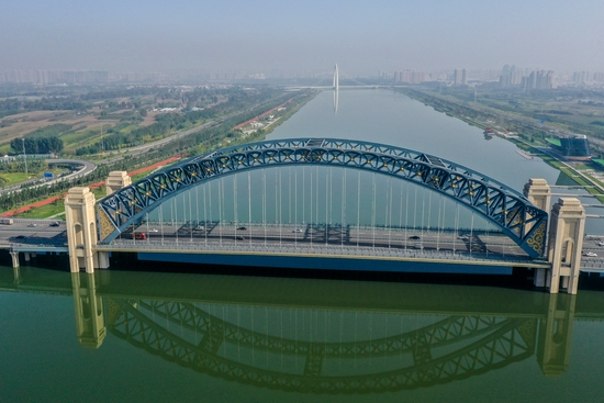 ▲太原汾河两岸景色。新华社记者 曹阳 摄&nbsp;&nbsp;