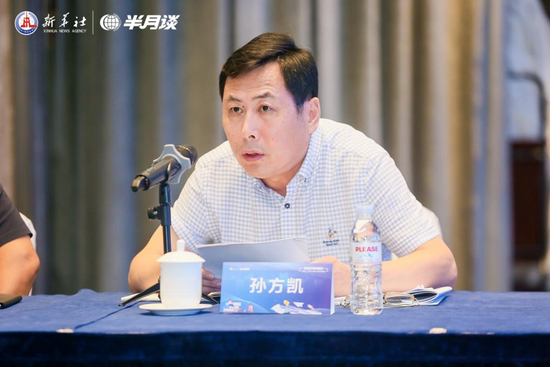  青岛市市南区教体局总督学孙方凯