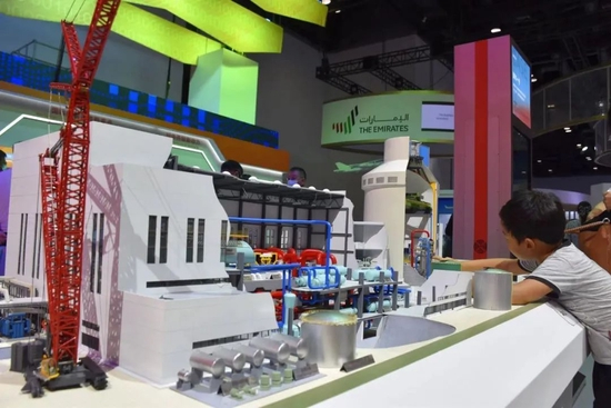 ▲9月4日，北京，在国家会议中心展区，我国三代核电自主化标志性成果“国和一号”亮相服贸会。图/IC photo