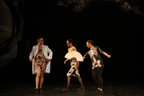 《四海之内皆兄弟》剧照