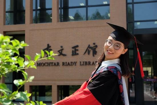  ·&nbsp;博士毕业时的白蕊。