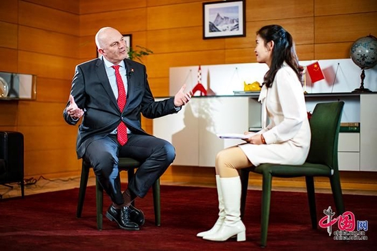  瑞士驻华大使白瑞谊接受中国网《中国访谈》专访&nbsp; （摄影：郑亮）