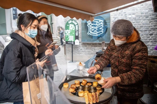 　（图源：新华社）