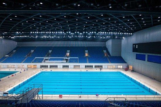  2021年4月12日拍摄的杭州奥体中心游泳馆内景。新华社记者 江汉 摄