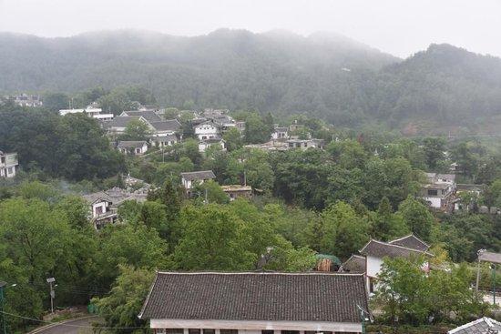 海雀村村貌。新华社记者 李凡 摄