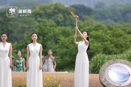 杭州亚运会火种在良渚成功采集。记者 吕之遥 摄