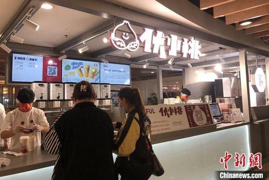 2021年，北京刚开业不久的一家伏小桃门店。 中新网 左宇坤 摄